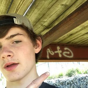 Meet your Posher, Dominick